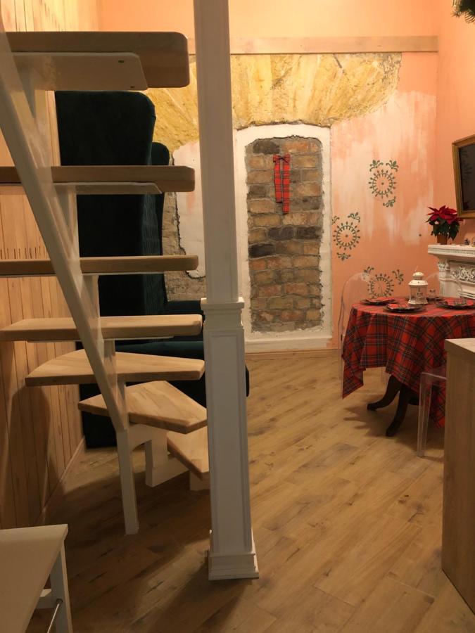 Трирівневий Лофт Із Спальнею-Укриттям Self Check-In 247 오데사 외부 사진